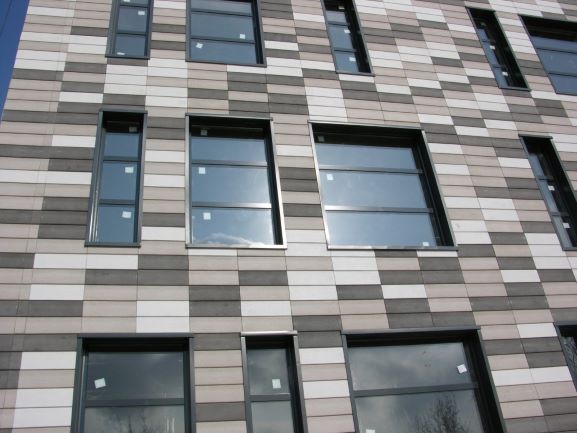Преимущества навесных вентилируемых фасадов Host Rock: защита и энергоэффективность